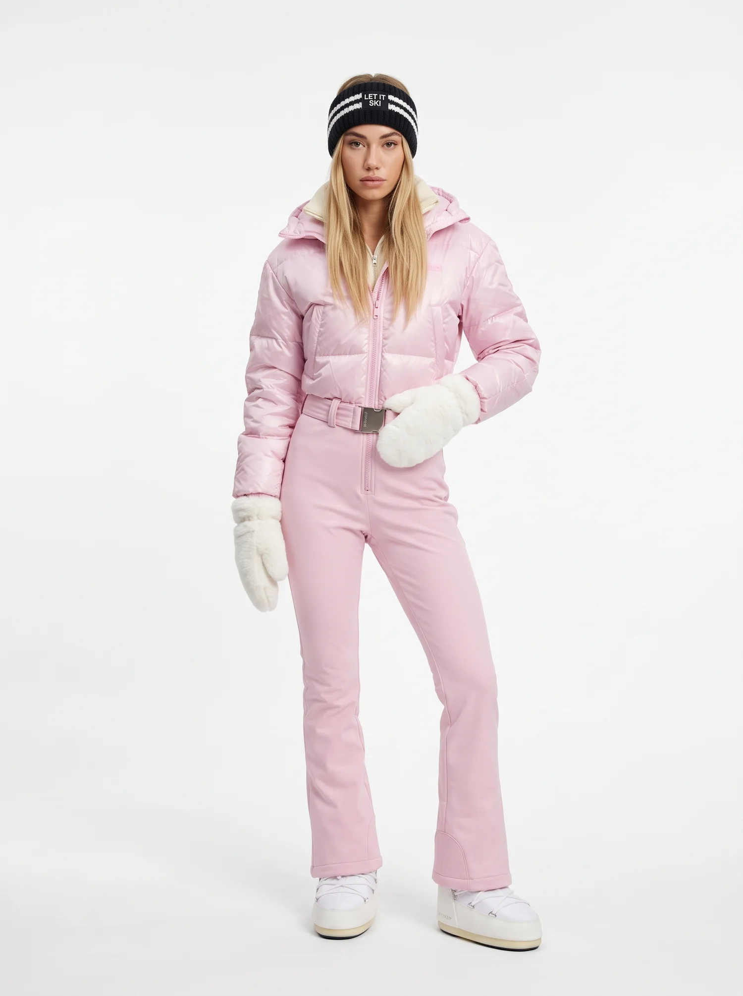 Pink Luna, דוגמנית בחליפה, תמונה 2